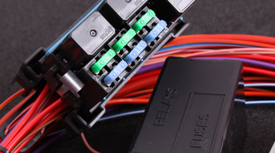 Complete relay / fuse box with pre-mounted wires to easy-up a flying lead installation
