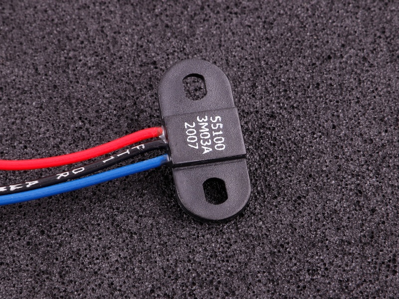 Cam position sensor (digital) for flat mounting