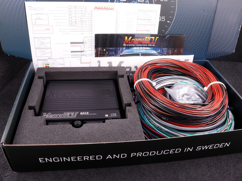 MaxxECU RACE PREMIUM (ECU, harnesses, accessories and LSU 4.9)