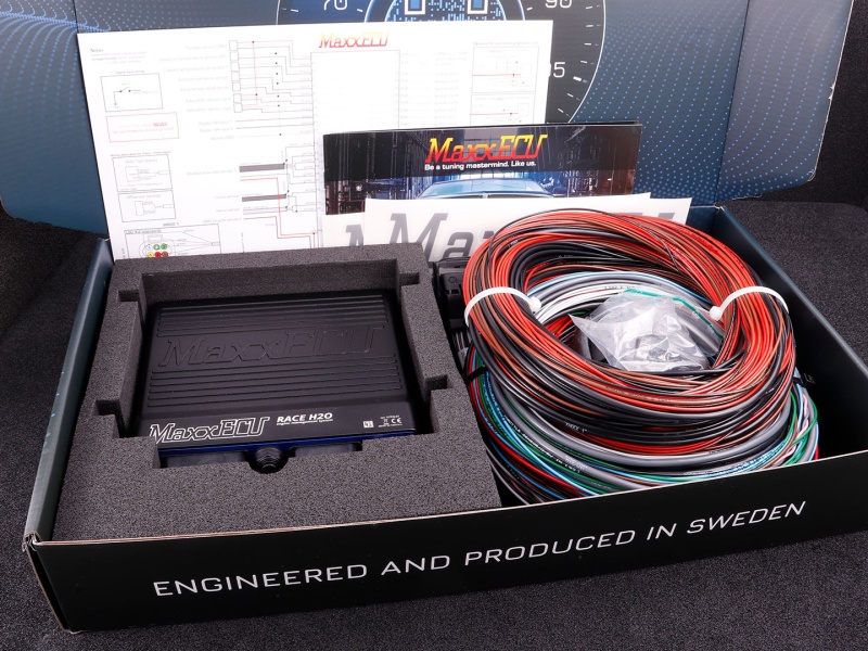 MaxxECU RACE H2O PREMIUM (ECU, harnesses, accessories, LSU 4.2)