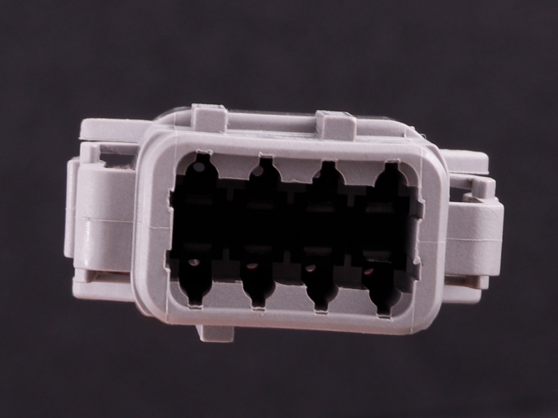 Connector 8-way socket housing DTM