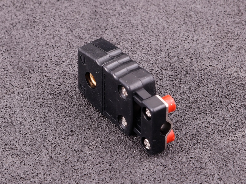 EGT connectors (black), mini-K connector